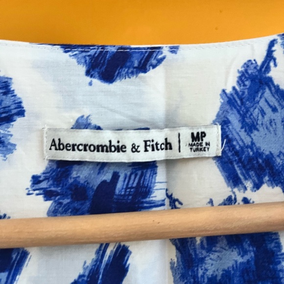 Abercrombie & Fitch Blue and White Patterned Summer Dress - Picture 3 of 11